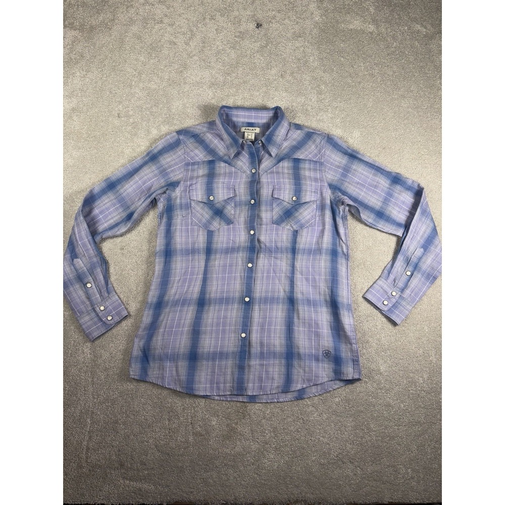 Ariat womens plaid button pearl snap  Medium